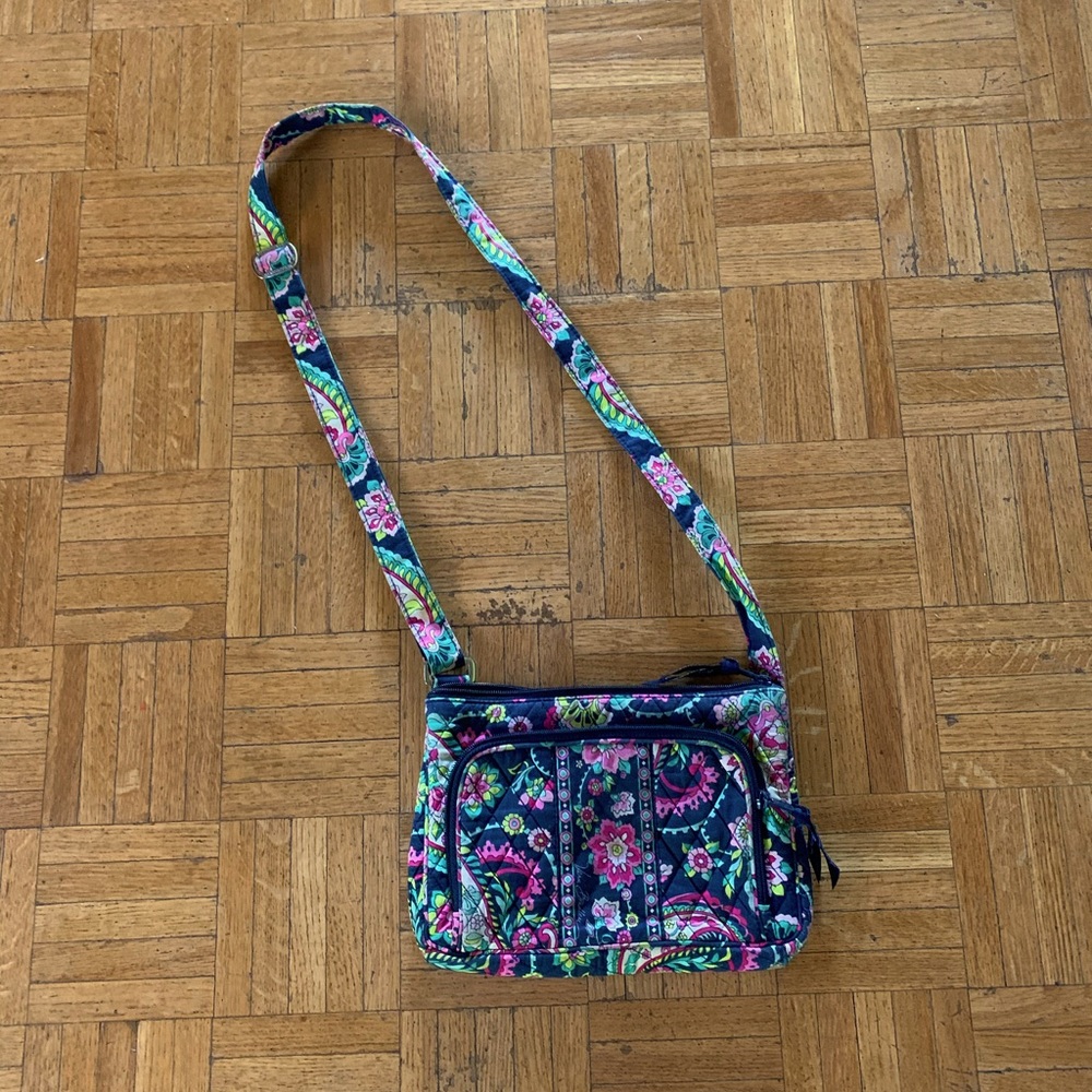 Adorable Vera Bradley Purse